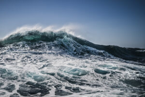 The shape of the sea, waves crashing