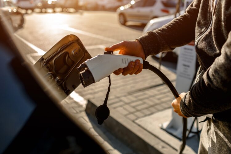 Creating next generation batteries for electric vehicles UKRI