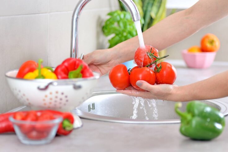 Washing vegetables