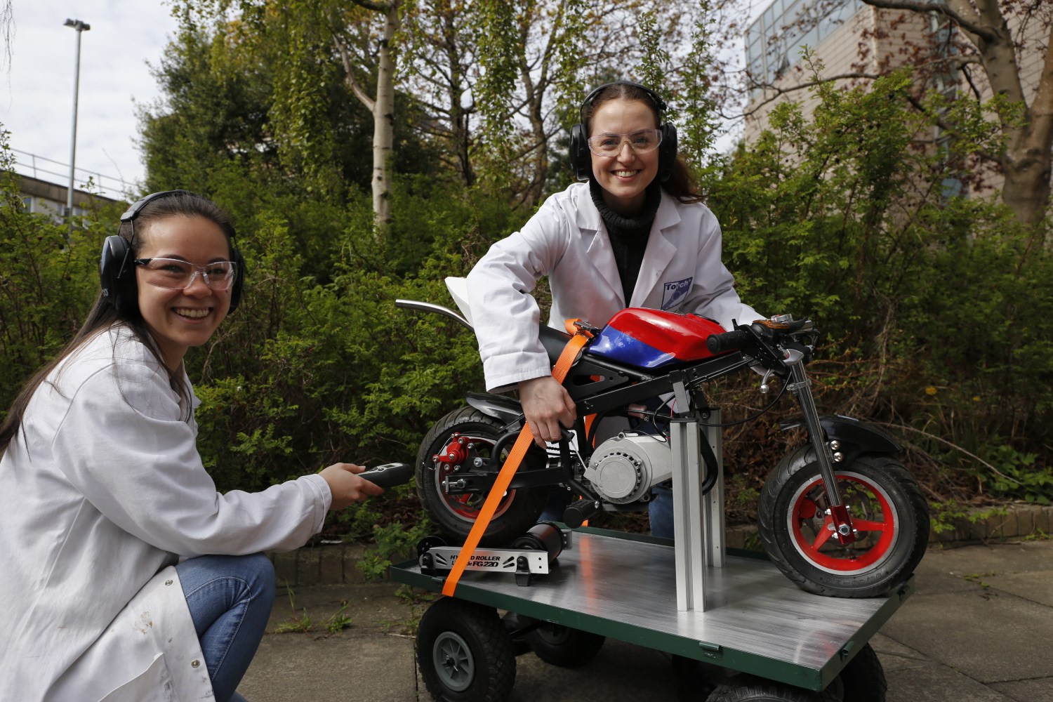 Primary stage in the design of an on-board carbon capture system for a mini motorbike