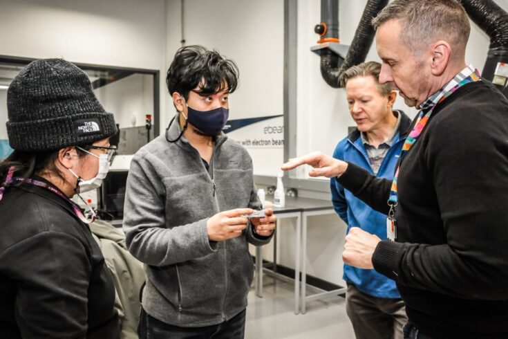 Thai engineers discuss 3D printing with colleagues at Daresbury Laboratory