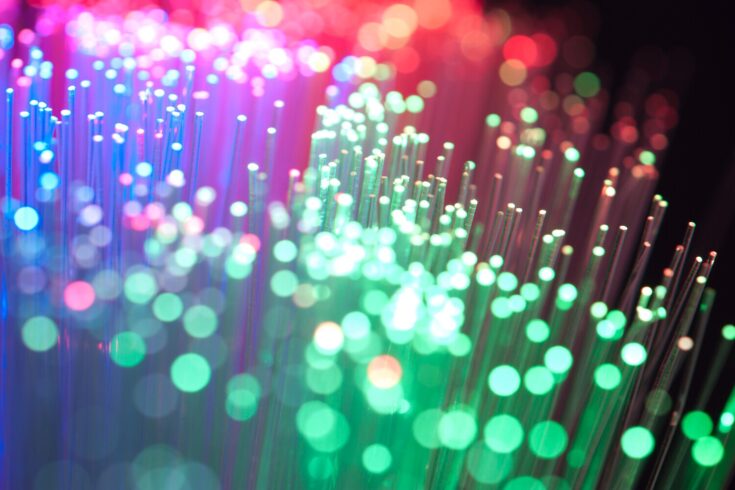 Multi-coloured fibre optics