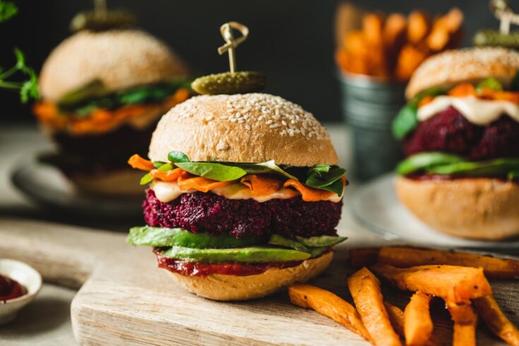 Vegan beet burgers with sweet potato chips